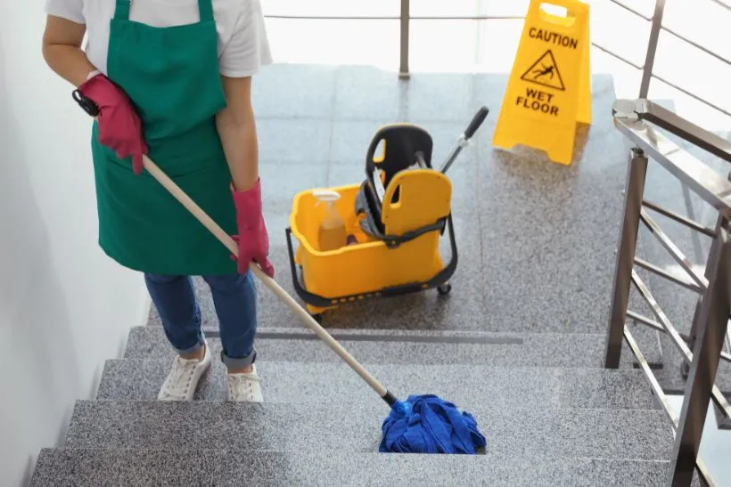 66d034112b864dad5f4c799d_day porter cleaning