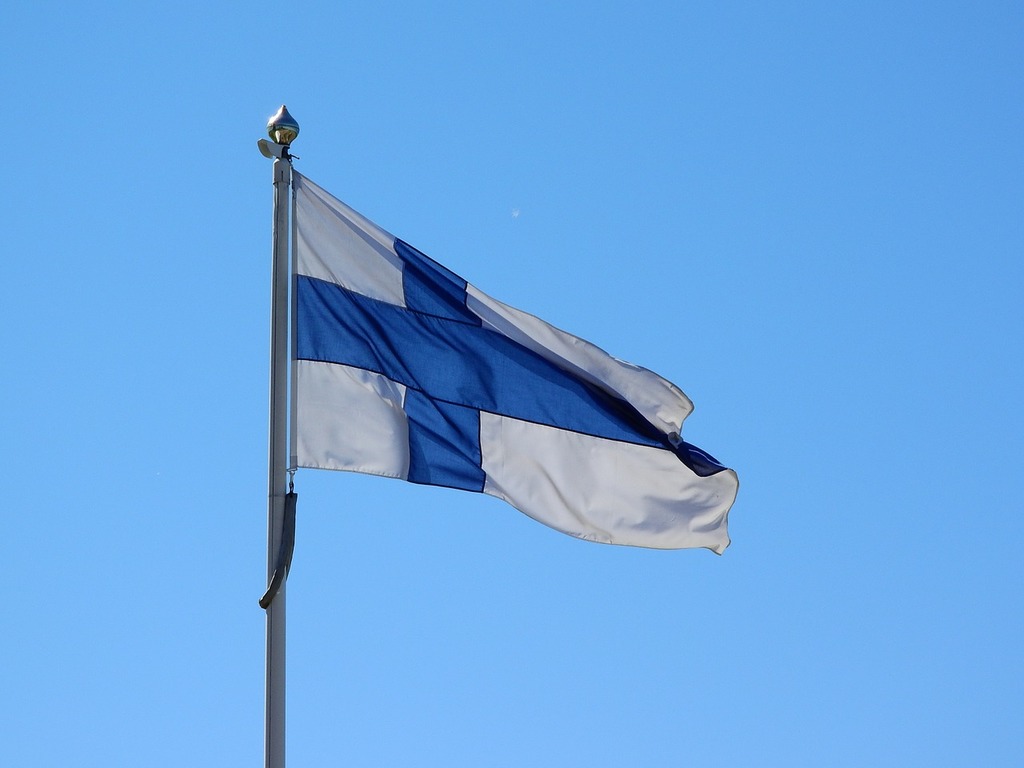 finland-finnish-flag-siniristilippu-8cf790-1024